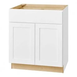 Hampton Bay Avondale Shaker Alpine White Quick Assemble Plywood 30 in Base Kitchen Cabinet (30 in W x 24 in D x 34.5 in H)
