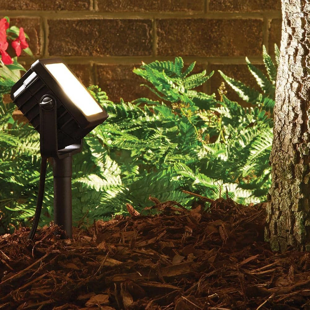 Hampton Bay Plug-In Black Outdoor Integrated LED Landscape Flood Light 2 Hampton Bay Plug-In Black Outdoor Integrated LED Landscape Flood Light - Image 2