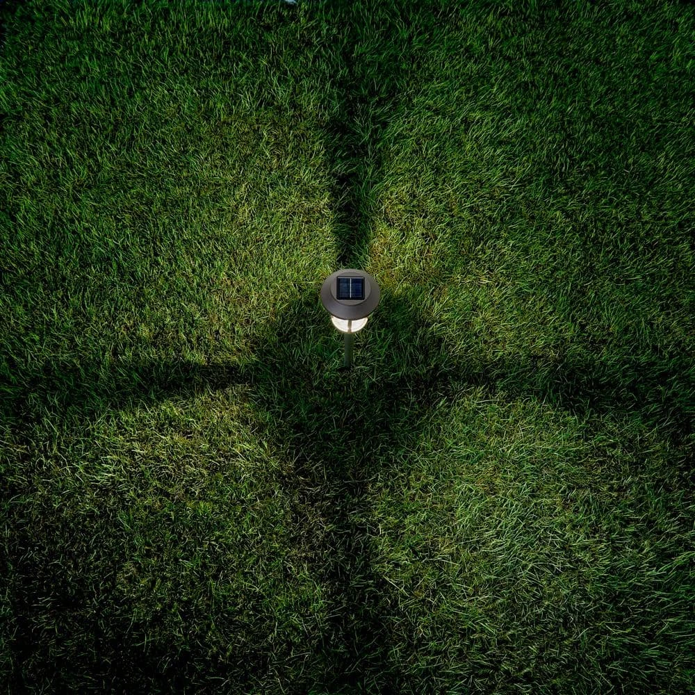 Hampton Bay Solar Bronze and Warm Wood LED Path Light 14 Lumens with Ice Glass Lens and Vintage Bulb 2-Tone 3 Hampton Bay Solar Bronze and Warm Wood LED Path Light 14 Lumens with Ice Glass Lens and Vintage Bulb 2-Tone - Image 3