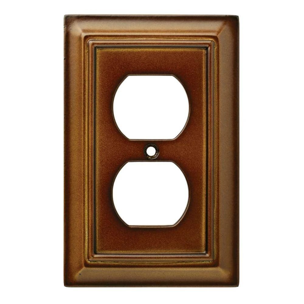Hampton Bay Brown 1-Gang Duplex Outlet Wall Plate (1-Pack) 1 Hampton Bay Brown 1-Gang Duplex Outlet Wall Plate (1-Pack)
